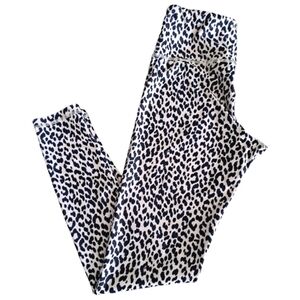 🪻BOGO🪻 Blue Rain Animal Print Ankle‎ Length Leggings (LIKE NEW) Size Small